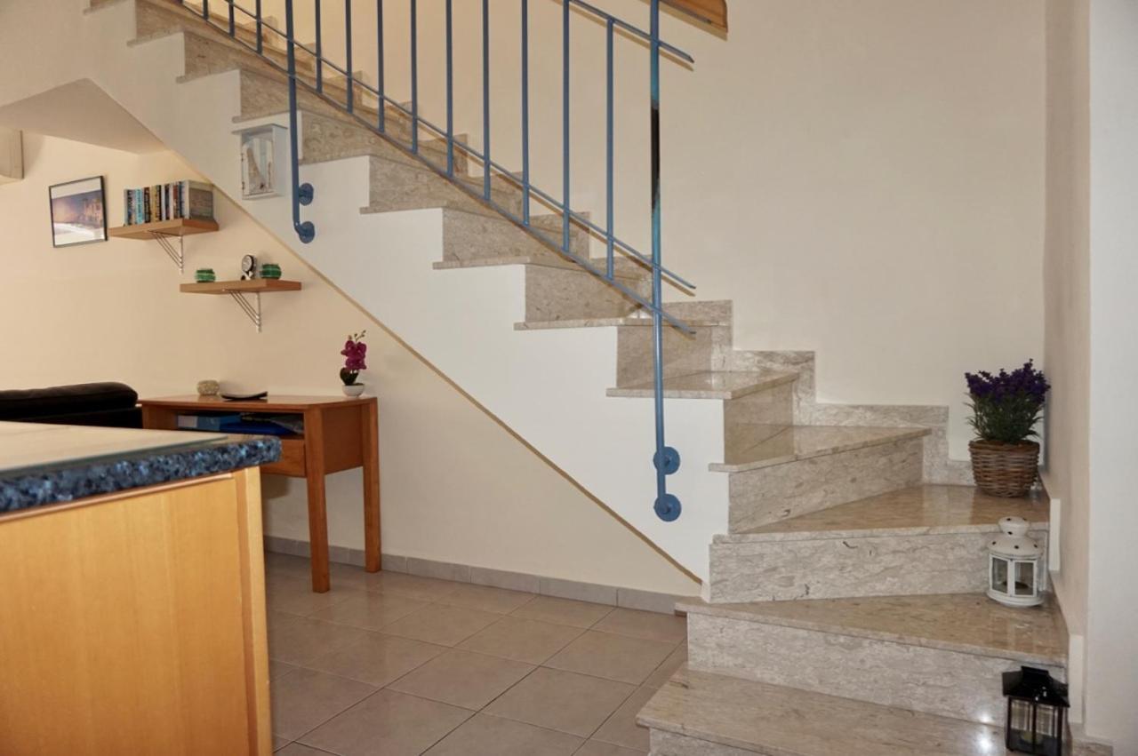 Villa Ilios In Kato Paphos Exterior photo